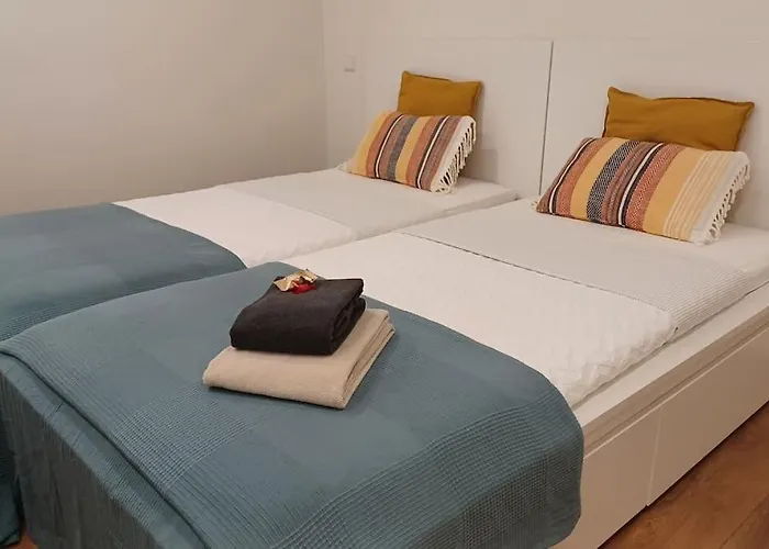 A H - Apartment Oporto Downtown